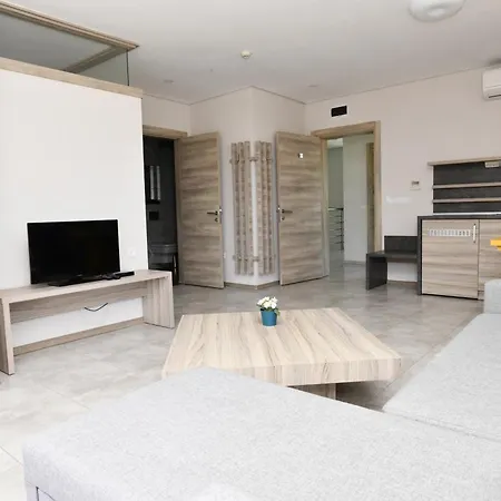 منتجع Complex Perpera 3*